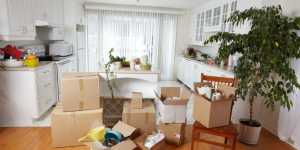UsingAStorageUnit Tarzana Movers residential home movers moving movers foreman